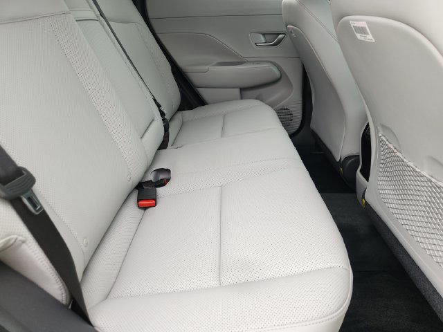Used 2024 Hyundai Kona Limited FWD image 36