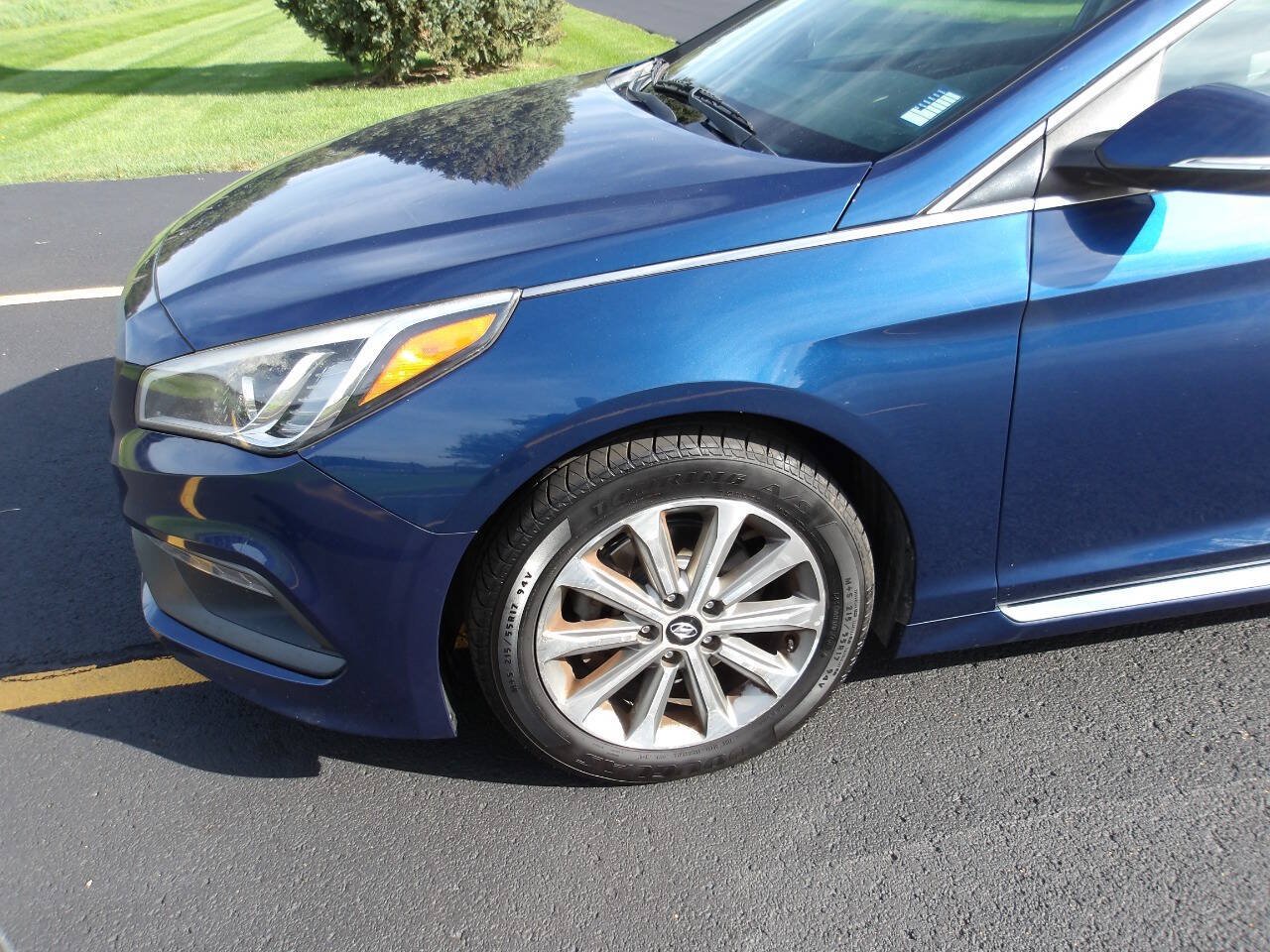 Used 2017 Hyundai Sonata Limited w/ Cargo Package FWD image 32