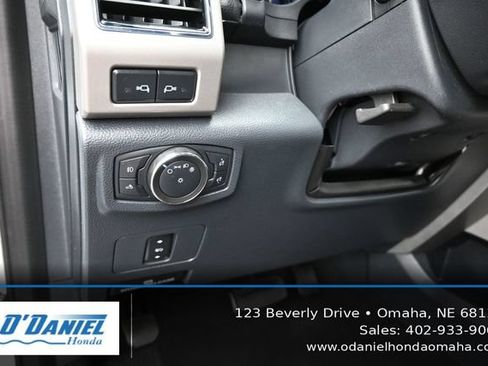 Used 2022 Ford F250 Lariat w/ Lariat Value Package AWD/4WD image 27