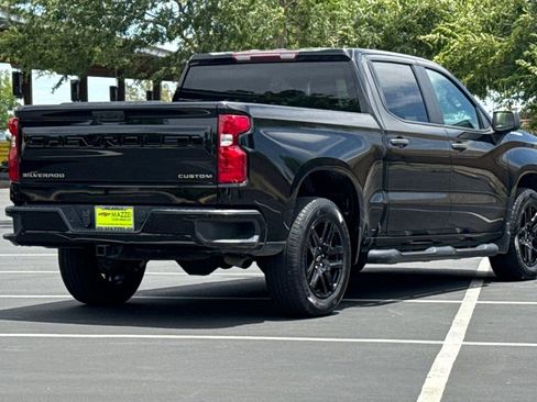 Used 2023 Chevrolet Silverado 1500 Custom RWD image 10