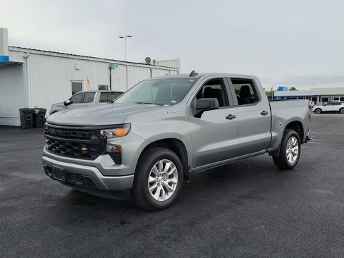 Used 2025 Chevrolet Silverado 1500 Custom image 13