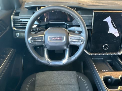 New 2025 GMC Acadia Elevation image 14