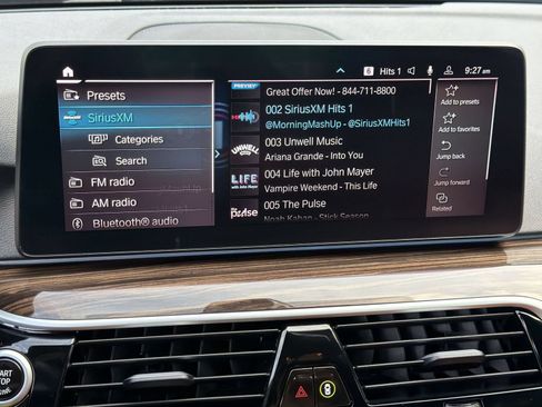 Used 2023 BMW 530e w/ Premium Package RWD image 27