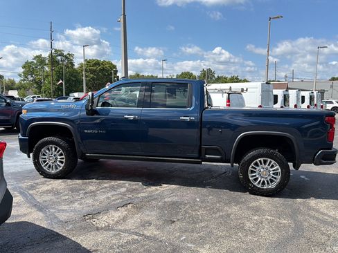 Used 2022 Chevrolet Silverado 2500 High Country w/ Safety Package II AWD/4WD image 4