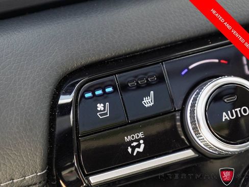 Used 2025 Honda Pilot Elite image 7