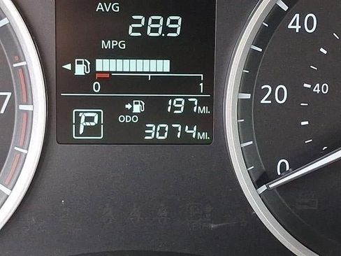 Used 2024 Nissan Kicks S image 20