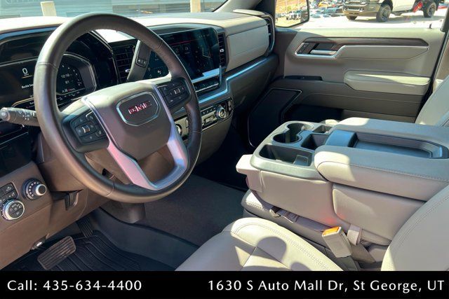 Used 2023 GMC Sierra 1500 SLT w/ X31 Off-Road Package AWD/4WD image 15