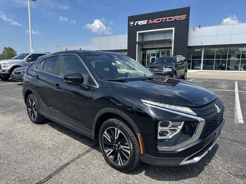 Used 2024 Mitsubishi Eclipse Cross SE AWD/4WD image 2