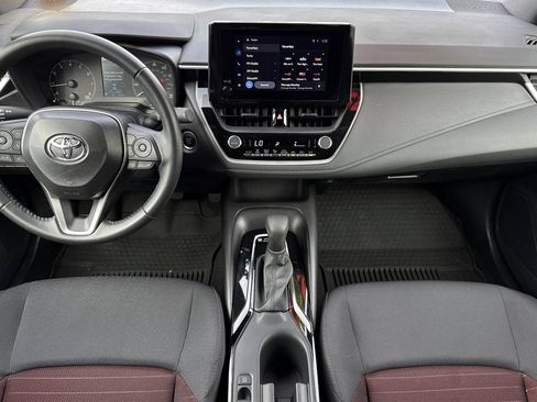 Used 2025 Toyota Corolla SE FWD image 15