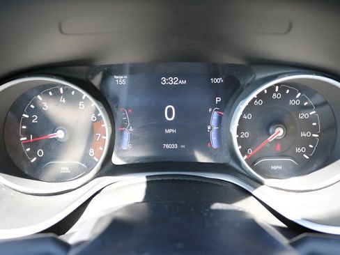Used 2021 Jeep Compass Latitude w/ Driver Assistance Group AWD/4WD image 27