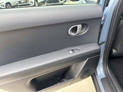 Used 2024 Hyundai Ioniq 5 SEL RWD image 11