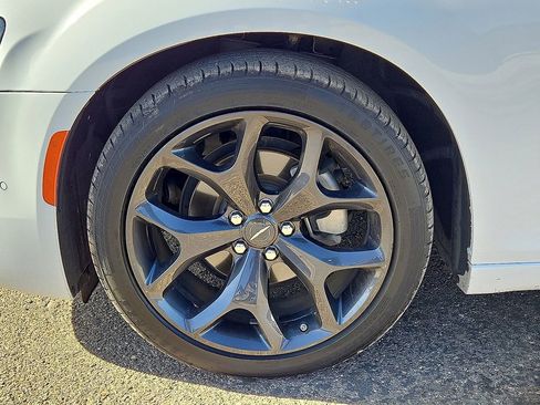 Used 2023 Chrysler 300 S image 11