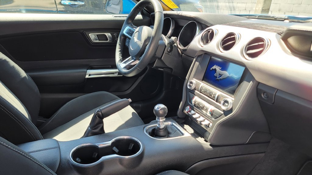 Used 2019 Ford Mustang Coupe w/ Equipment Group 101A RWD image 10
