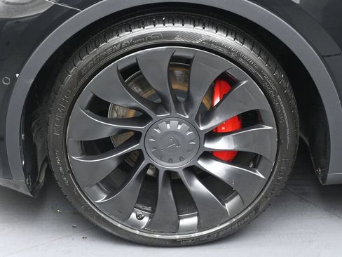 Used 2022 Tesla Model Y Performance AWD/4WD image 37