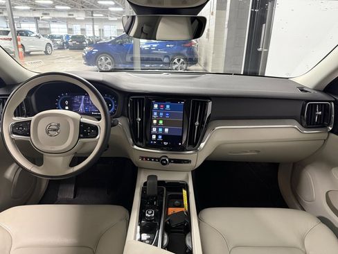 Used 2024 Volvo S60 B5 Plus image 19
