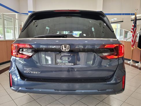 New 2026 Honda Odyssey EX-L image 5
