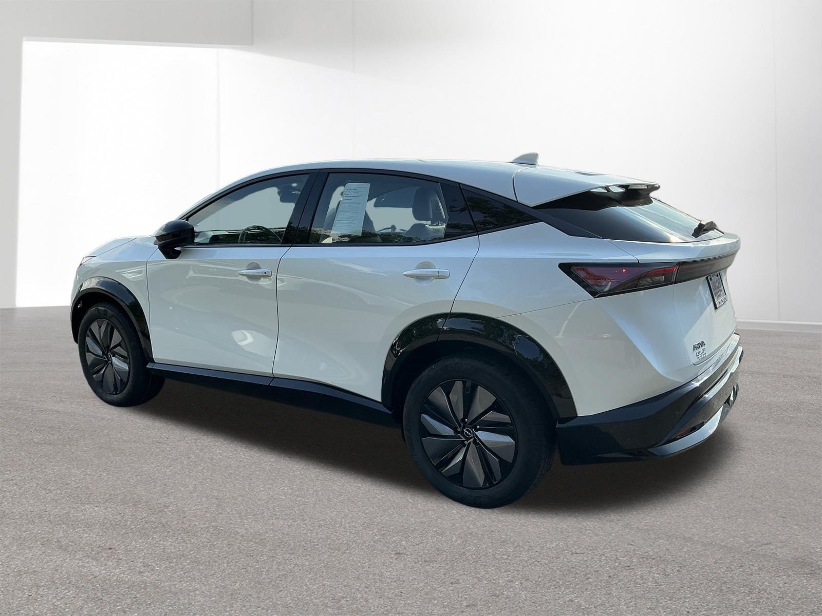Used 2024 Nissan Ariya AWD image 5
