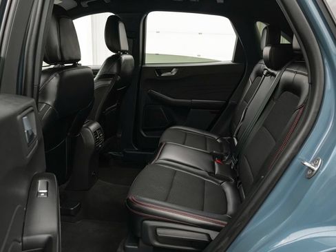 Certified 2025 Ford Escape ST-Line Select AWD/4WD image 18