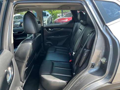 Used 2021 Nissan Rogue Sport SL w/ Premium Package FWD image 26