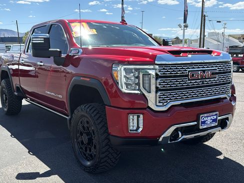 Used 2021 GMC Sierra 2500 Denali w/ Denali Ultimate Package AWD/4WD image 3
