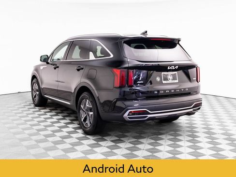 Used 2022 Kia Sorento S AWD/4WD image 3