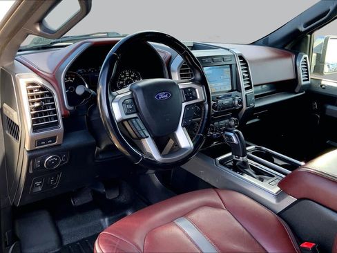 Used 2018 Ford F150 Platinum w/ Equipment Group 701A Luxury AWD/4WD image 18