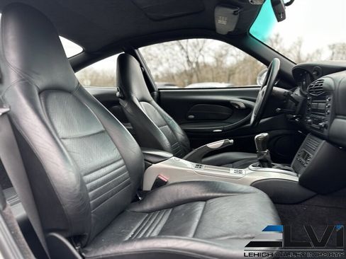 Used 2001 Porsche 911 Carrera 4 image 25