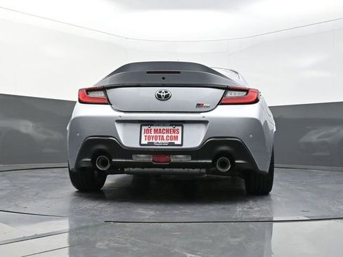 New 2025 Toyota GR86 Premium RWD image 28