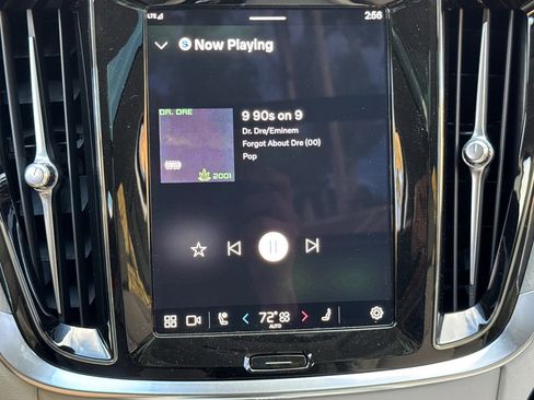 New 2025 Volvo V60 B5 Cross Country Plus w/ Protection Package Premier image 16