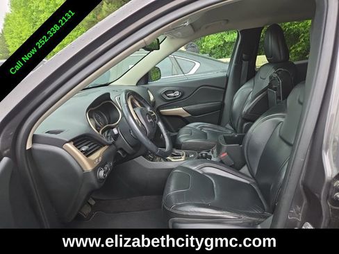 Used 2018 Jeep Cherokee Limited FWD image 6