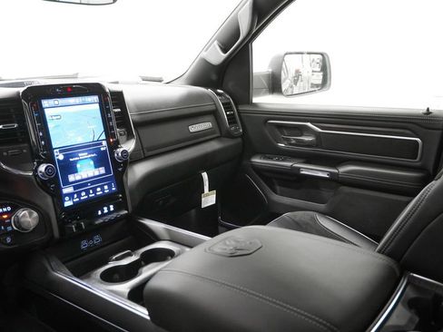 New 2026 RAM 1500 Laramie AWD/4WD image 12
