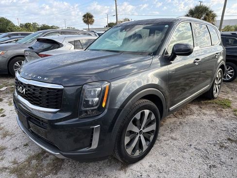 Used 2022 Kia Telluride EX w/ EX Premium Package AWD/4WD image 3