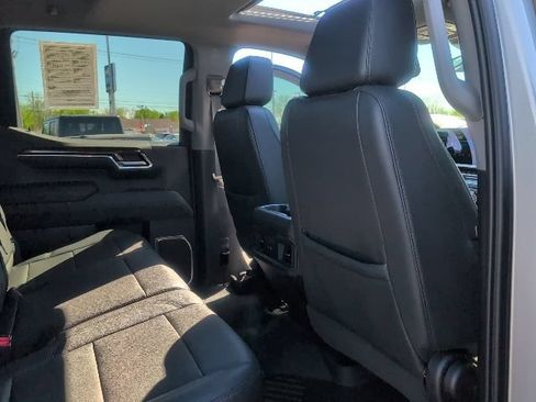 Used 2023 Chevrolet Silverado 1500 RST AWD/4WD image 48