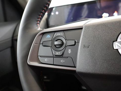 New 2026 Nissan Sentra SR w/ SR Premium Package FWD image 18