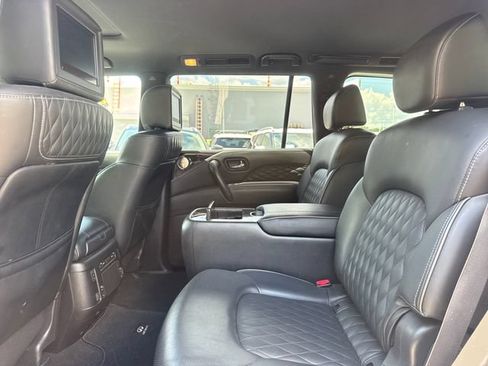 Used 2021 INFINITI QX80 Sensory w/ Cargo Package AWD/4WD image 11