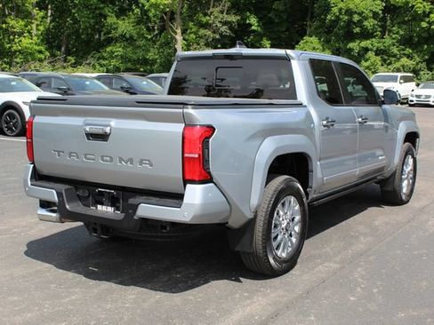 Used 2024 Toyota Tacoma Limited w/ Limited Package (LT) AWD/4WD image 3