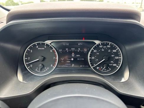 Used 2022 Nissan Rogue SL w/ SL Premium Package FWD image 11