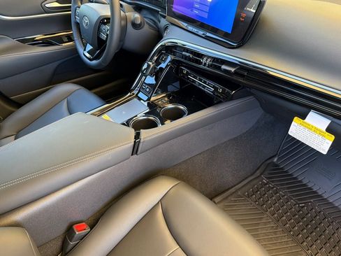 New 2026 Toyota Mirai RWD image 18