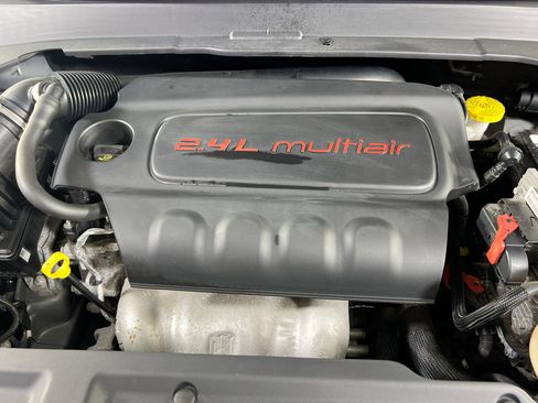 Used 2022 Jeep Compass High Altitude AWD/4WD image 29
