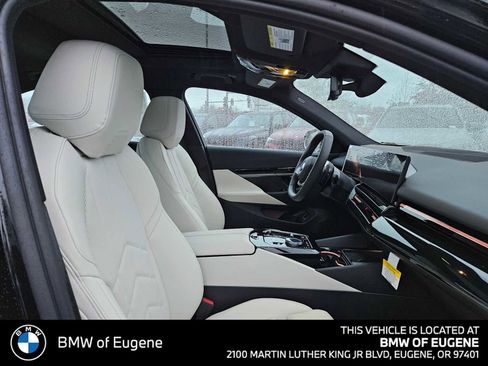 New 2026 BMW 530i xDrive w/ Premium Package AWD/4WD image 11