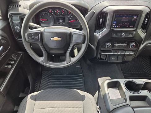 Used 2020 Chevrolet Silverado 1500 Custom w/ Custom Value Package RWD image 15