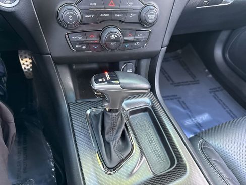 Used 2022 Dodge Charger SRT Hellcat w/ Harman/Kardon Audio Group image 39