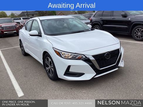 Used 2023 Nissan Sentra SV image 3