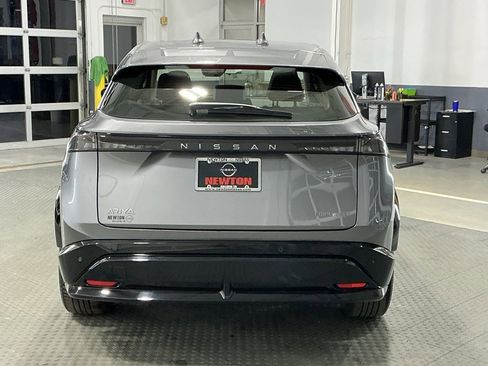 Used 2023 Nissan Ariya FWD image 38