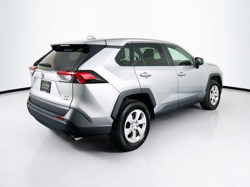 Used 2024 Toyota RAV4 LE image 9