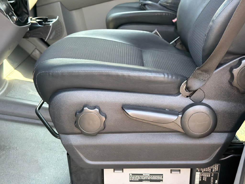 Used 2015 Mercedes-Benz Sprinter 2500 image 20