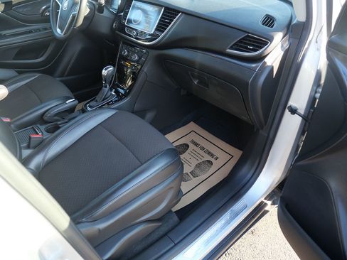 Used 2019 Buick Encore Preferred image 16