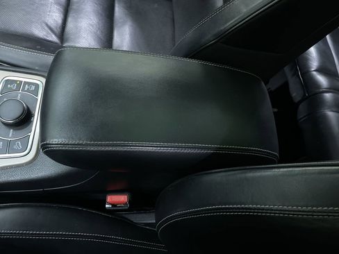 Used 2017 Jeep Grand Cherokee Overland image 27