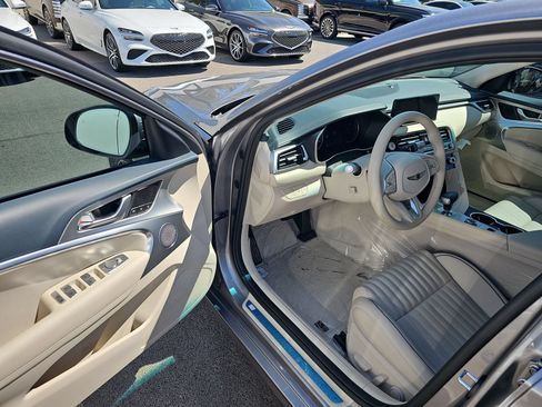 Certified 2026 Genesis G70 2.5T Prestige RWD image 10