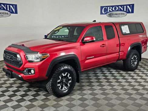 Used 2016 Toyota Tacoma TRD Off-Road AWD/4WD image 29